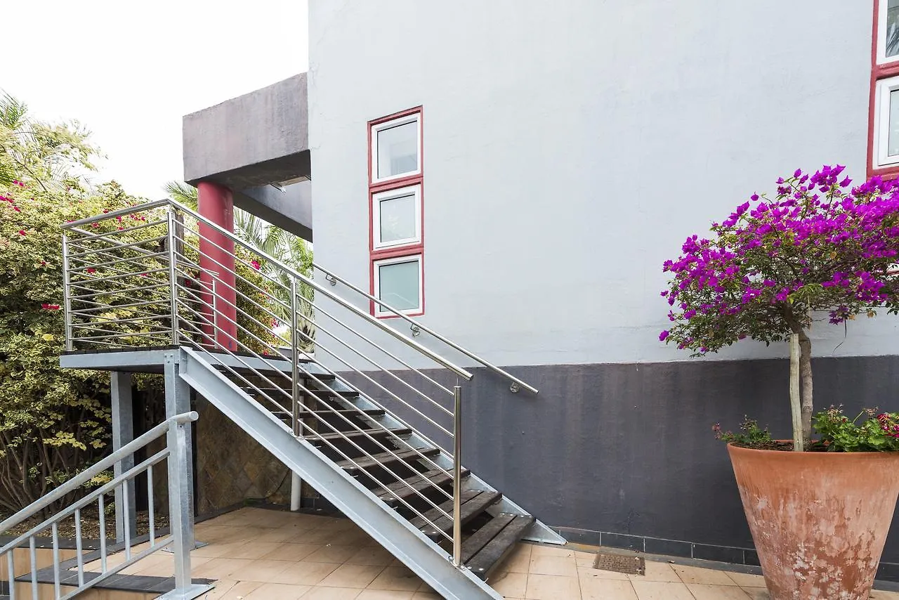Homestay Whispering Palms Apartment Port Elizabeth South Africa