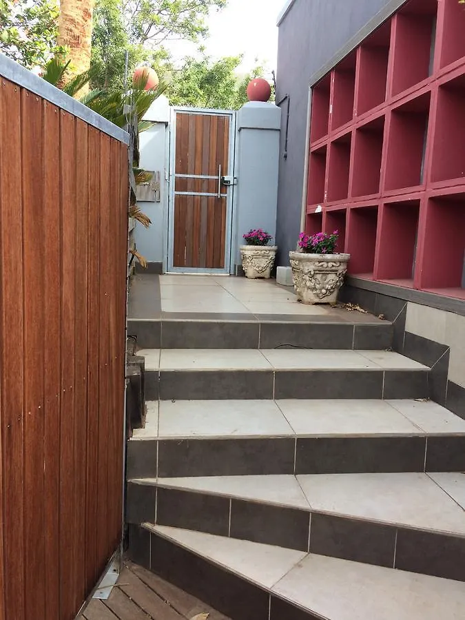 Whispering Palms Apartment Port Elizabeth 0*,